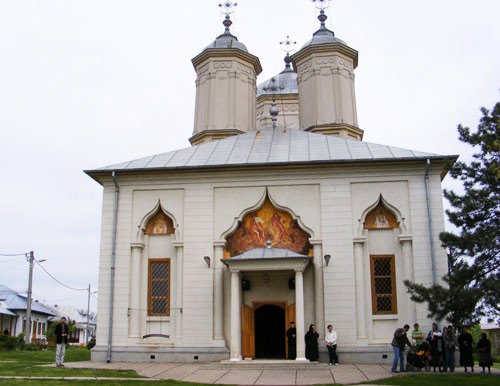 Turism ecumenic cu autobuze RATB 99413