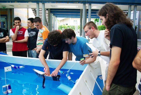 Studenţii politehnişti îşi prezintă ideile inovatoare la Cluj-Napoca 99428