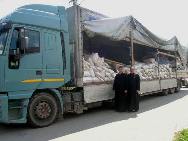 Protoieria Herăşti, alături de sinistraţi 99442