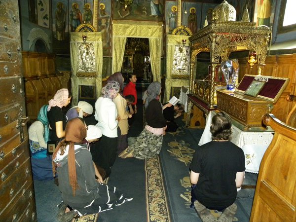 Tabăra de vară „Sfinţii, modele de urmat“ şi-a început activităţile 99455