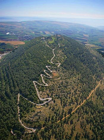 Pelerini pe muntele strălucirii dumnezeieşti 99517