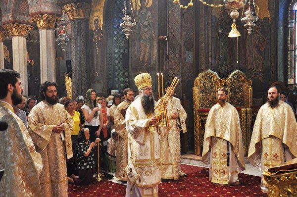 „Schimbarea la Faţă“, la Catedrala patriarhală 99497