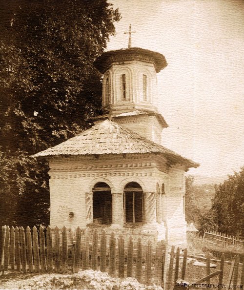 Schitul de „Sub piatră“ de la Bistriţa olteană în perioada interbelică 99501