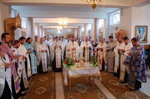 Serbarea hramului Schimbarea la Faţă în parohia Taşca 99509