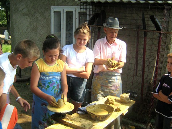 „Lumină şi culoare“ la Poiana 99634