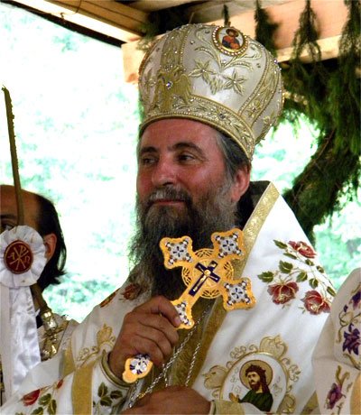 „Prin participarea la slujbe, Îl aducem pe Dumnezeu în casele noastre“ 99656