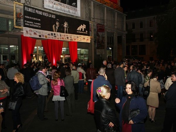 Festivalul Internaţional de Film de la Iaşi prelungeşte înscrierile în competiţie 99701