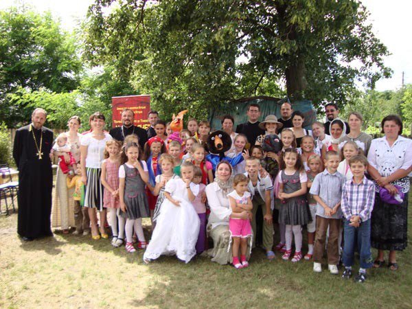 Activităţi culturale şi religioase la Lupăria 99726