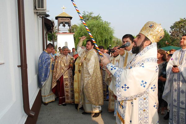 Parohia Negoieşti, în straie de sărbătoare 99723