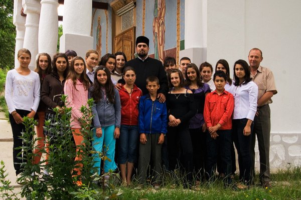 Reînvierea tradiţiilor săteşti din Vâlcea 99741