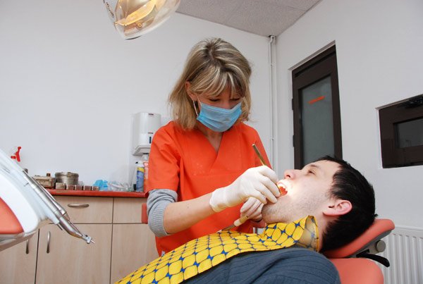 Cum tratăm durerea dentară 99780