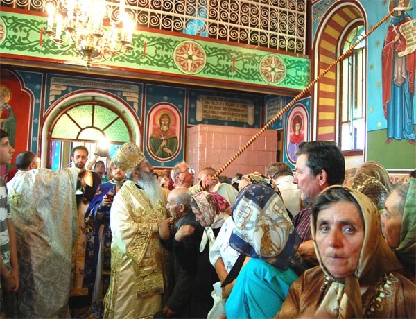 Binecuvântări de har în parohiile Lunca şi Zăneşti 99800