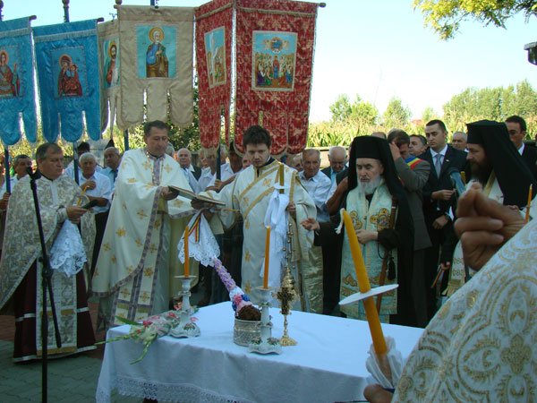 IPS Timotei a binecuvântat lucrările Bisericii Socodor 99841