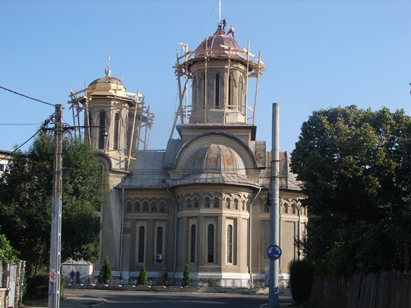 „Spre mântuirea noastră şi a credincioşilor“ 99864