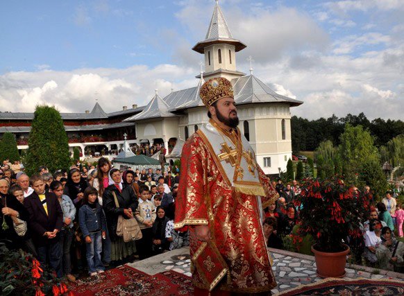 Mii de credincioşi, la hramul Mănăstirii Bic 99949
