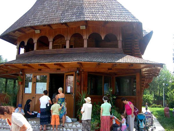 Expoziţie pentru Sfântul Alexandru 99961