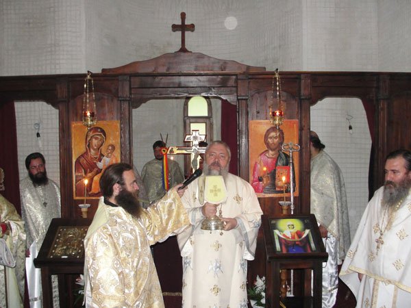 Slujbă de binecuvântare a unui nou aşezământ monahal 99997