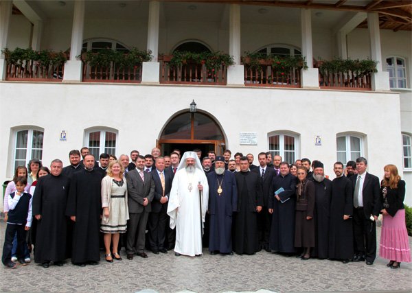 Dezbateri despre misiunea dascălilor de religie 100076