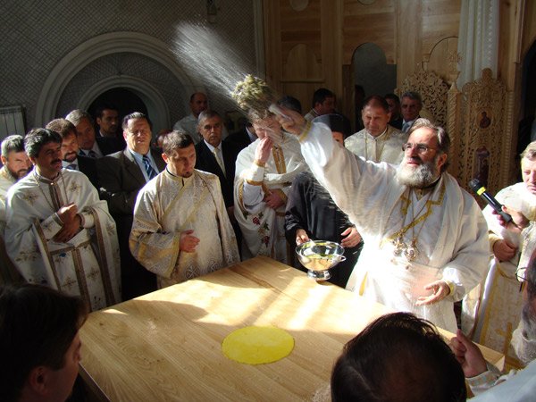 Sfinţirea Catedralei 100071