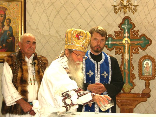 Roade ale „multei iubiri faţă de casa lui Dumnezeu“ 100085