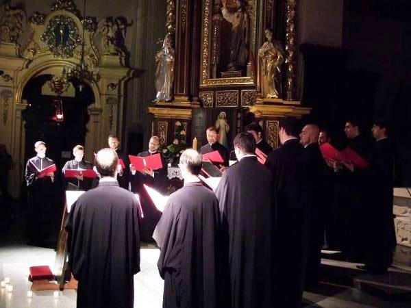 Corul „Byzantion“ a concertat în Franţa şi Polonia 100106