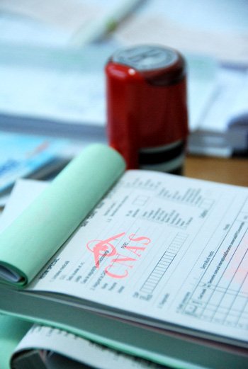 Din 2011 vom utiliza cardurile naţionale de sănătate 100163