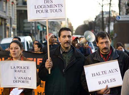 România susţine incluziunea socială a romilor 100184