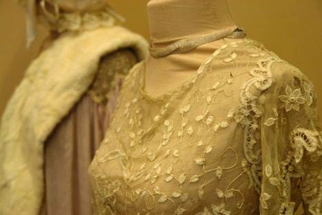 „Ce noroc că dantela mea nu poate vorbi“ 100273