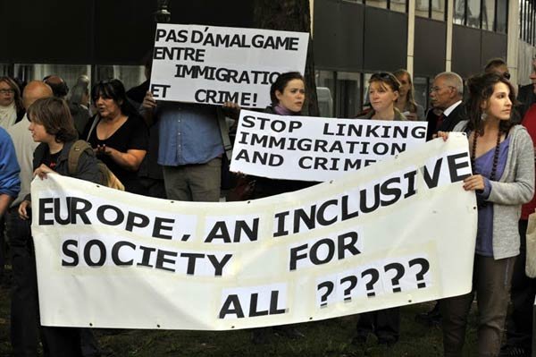 CE: Atitudinea Guvernului francez este „o ruşine“ 100287