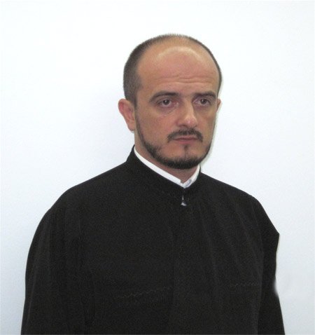 Răspunsuri duhovniceşti: Calea sacrificiului, unicul drum spre Hristos 100347