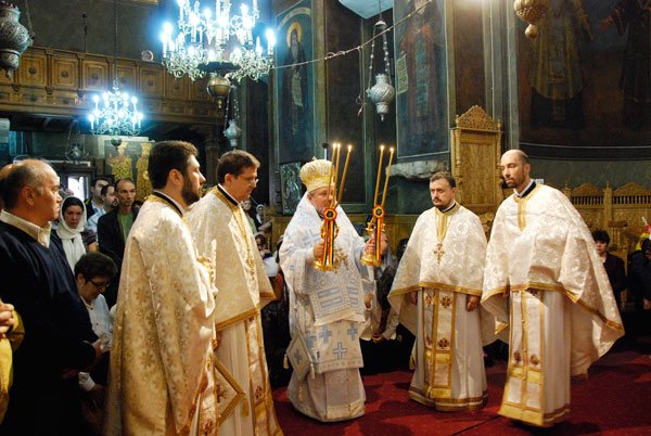 Slujbă arhierească la „Sfântul Antonie“ 100337