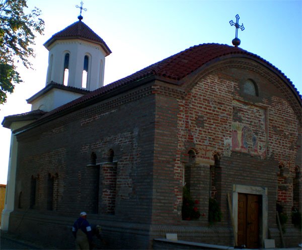 Un schit care renaşte din tăciunele veacurilor 100451