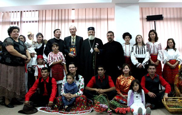 O mână întinsă copiilor defavorizaţi 100494