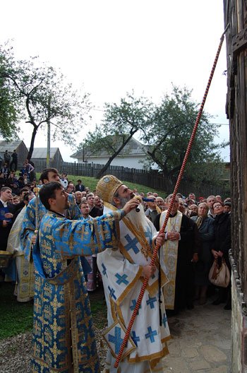 Noi porţi către ceruri în Mitropolia Moldovei şi Bucovinei 100512