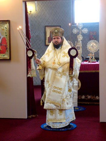Prima slujbă arhierească la Centrul „Vasiliada“ 100537