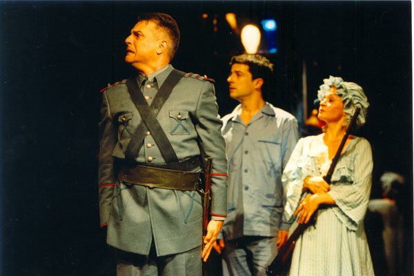 De Caragiale nu poţi să te saturi, parol! 100621