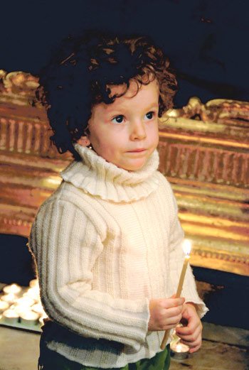 Biserica, alături de copiii rămaşi singuri în ţară 100732