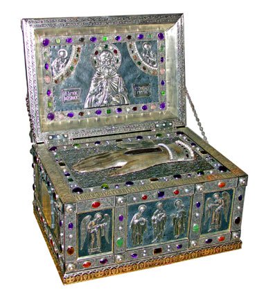 Moaştele Sfântului Maxim Mărturisitorul sosesc mâine la Iaşi 100740