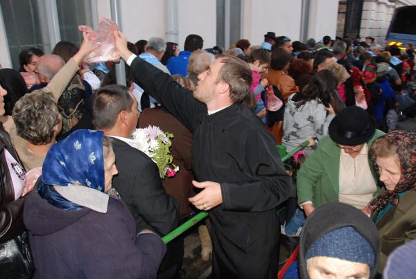 Parohiile ieşene, implicate în derularea hramului Sfintei Parascheva 100757