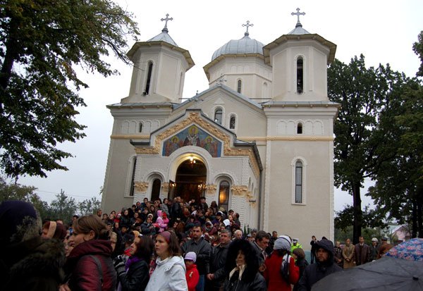 Resfinţirea Bisericii „Sf. Nicolae“ 100792