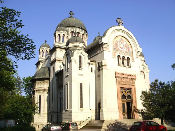 Istorie şi cultură la Biserica „Madona Dudu“ 100828
