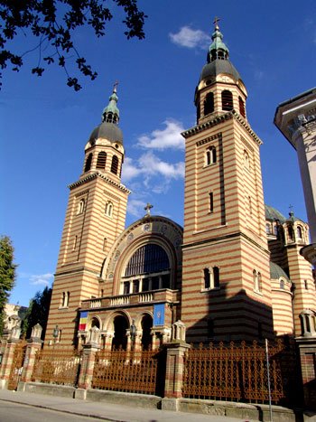 Campania „Primeşte o haină, în prag de iarnă!“ 100861