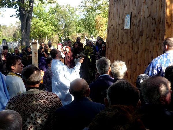 Sfinţirea clopotniţei în Parohia Aninoasa 100892