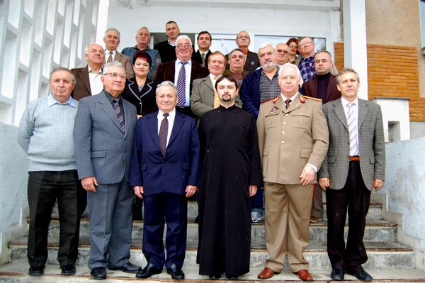 Slujbă de Parastas la întâlnirea militarilor ieşeni 101039
