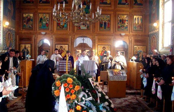 Părintele Achim Roşu a trecut la cele veşnice 101077