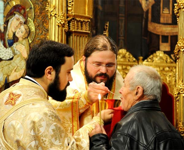 Slujbe arhiereşti pentru mângâierea pelerinilor 101175