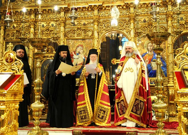 Îmbrăţişarea Bisericii din Constantinopol 101228