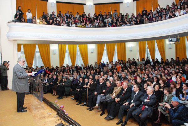 Pleşu: „Parabola funcţionează în textele Mântuitorului precum ploaia“ 101263