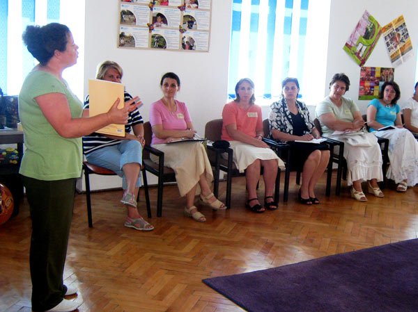 Curs pentru asistenţii sociali la Sibiu 101371