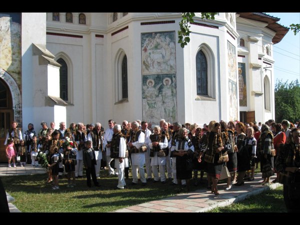 Bisericile „satului cu oameni frumoşi“ 101432